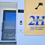 Al 211 פיצו