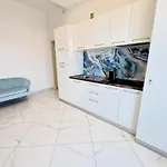 Al 211 פיצו